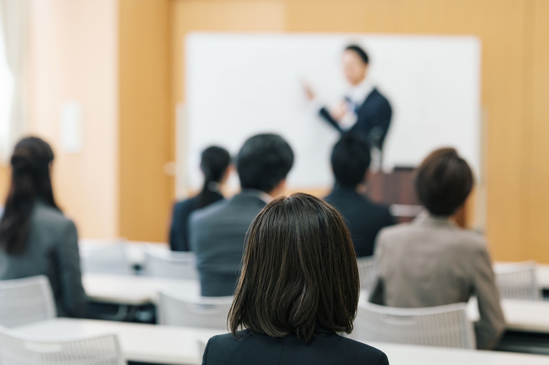 定期的な勉強会が効果的