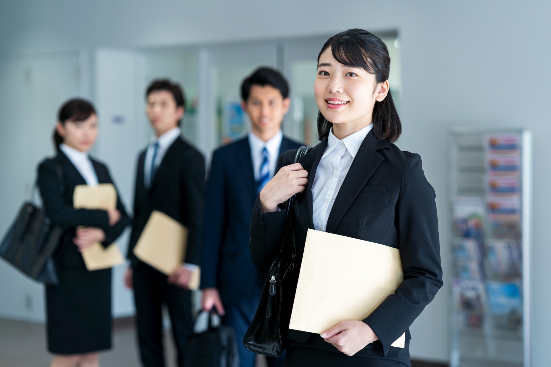 塗装会社が新卒採用をするメリットとポイントを解説します